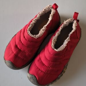 Kids KEEN Howser II Sherpa Lined Quilted Slip-On Shoes Deep Red Approx Y2 - 2.5